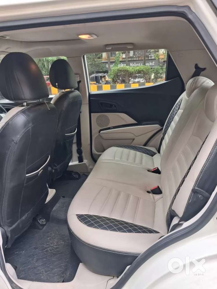 Mahindra Xuv300 1.2 W6 Amt Petrol, 2022, Petrol