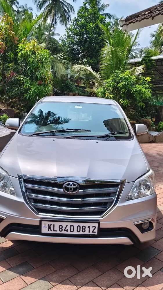 Toyota Innova V 2013