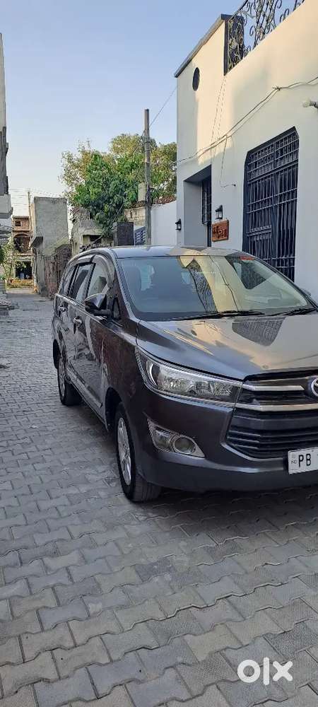 Toyota Innova Crysta 2017