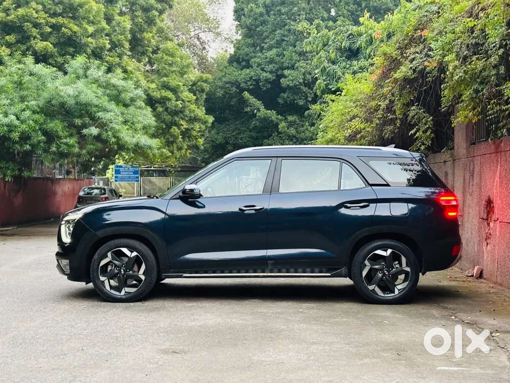 Hyundai Alcazar 2.0 Signature (o) Petrol At 6 Str, 2022, Petrol