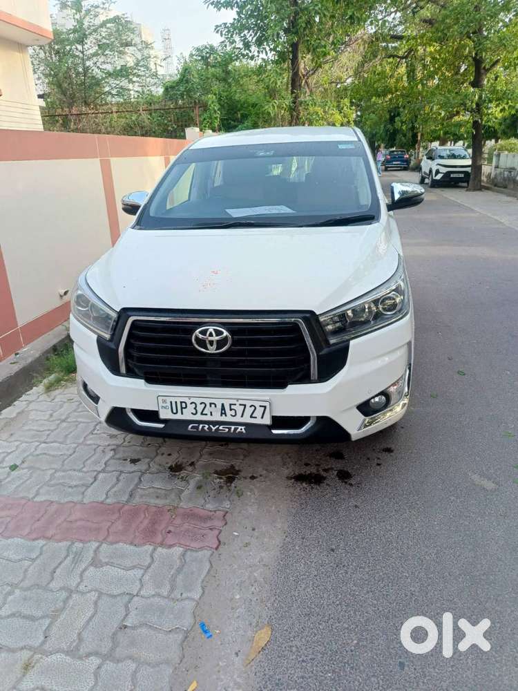Innova Crysta 2.4 Z