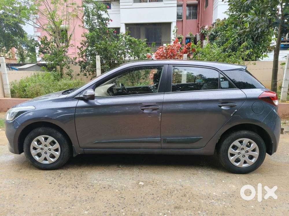 Hyundai I20 Sportz 1.2 Bs-iv, 2018, Petrol