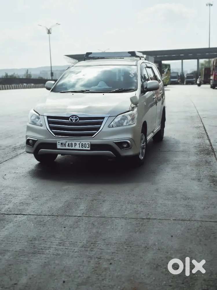 Toyota Innova 2012 Diesel Well Maintained