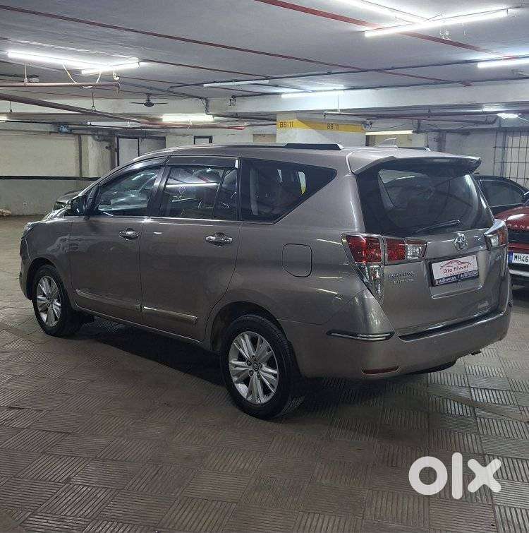 Toyota Innova Crysta 2.8z Automatic, 2016, Diesel