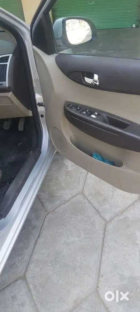 Hyundai I20 Sportz 2011