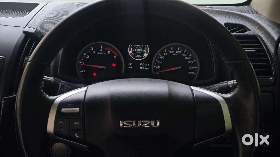 Isuzu V-cross Z 4x4 Mt, 2022, Diesel