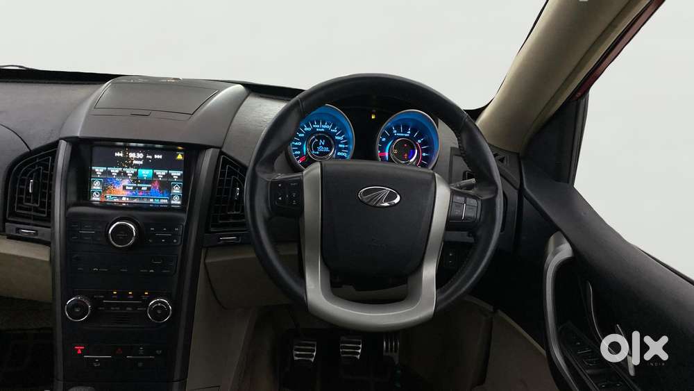 Mahindra Xuv500 2.2 W10, 2015, Diesel
