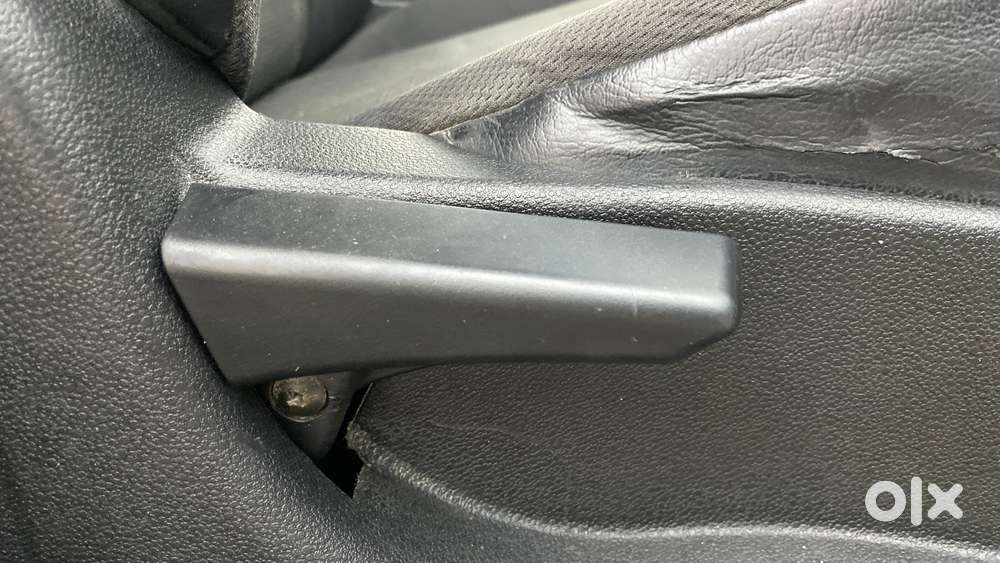 Tata Tiago 1.2 Revotron Xm, 2016, Petrol