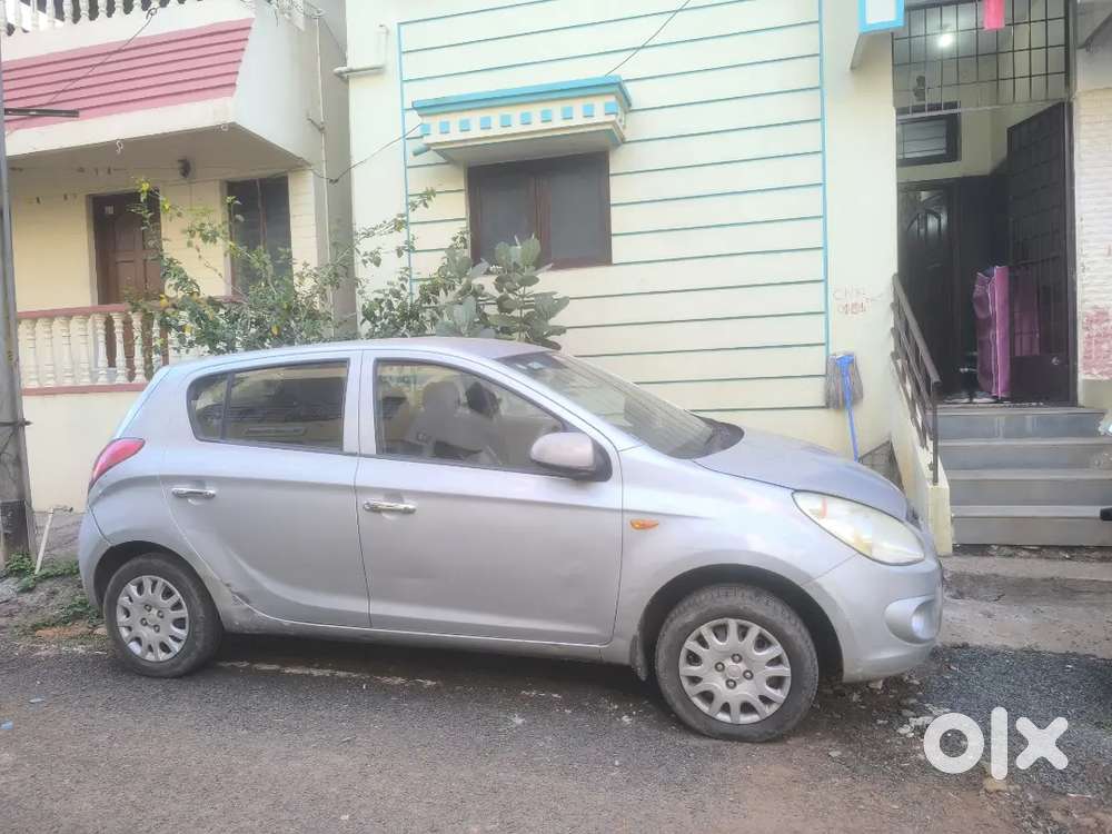 Hyundai I20 2012 Petrol 130000 Km Driven