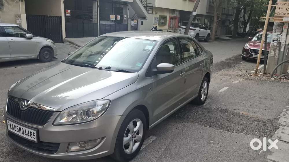 Skoda Rapid Elegance 1.6 Tdi Cr Manual, 2014, Diesel