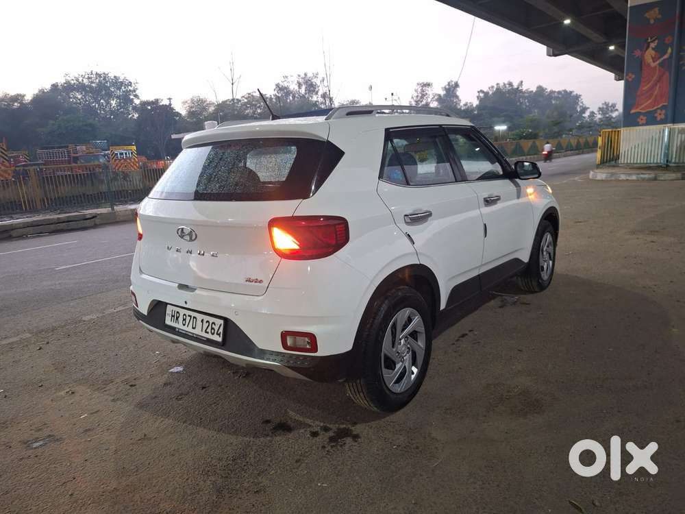 Hyundai Venue S Turbo, 2019, Petrol