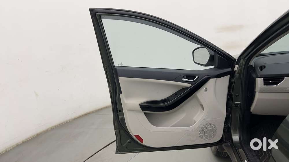 Tata Nexon 1.2 Revotron Xz Plus (s), 2022, Petrol