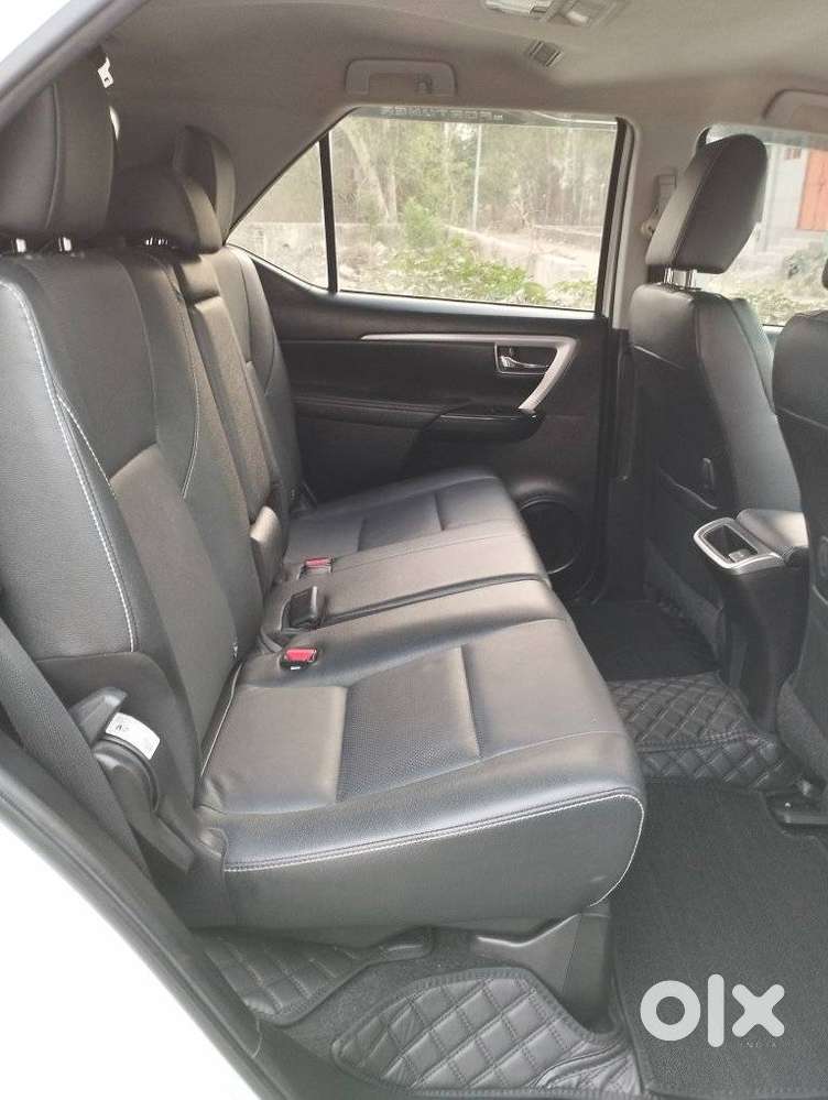 Toyota Fortuner 4x2 At 2.7 Petrol, 2025, Petrol