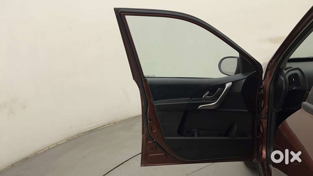 Mahindra Xuv500 W7 At, 2020, Diesel