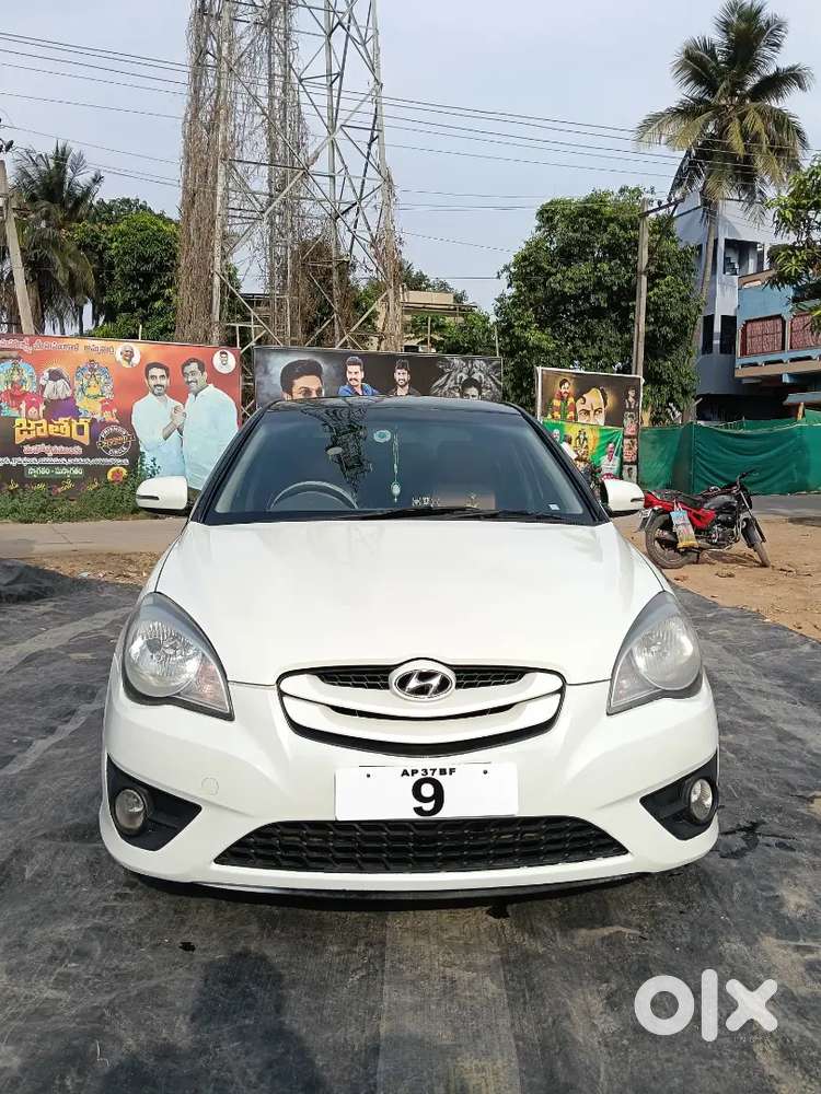 Hyundai Verna 2011 Single Number 9