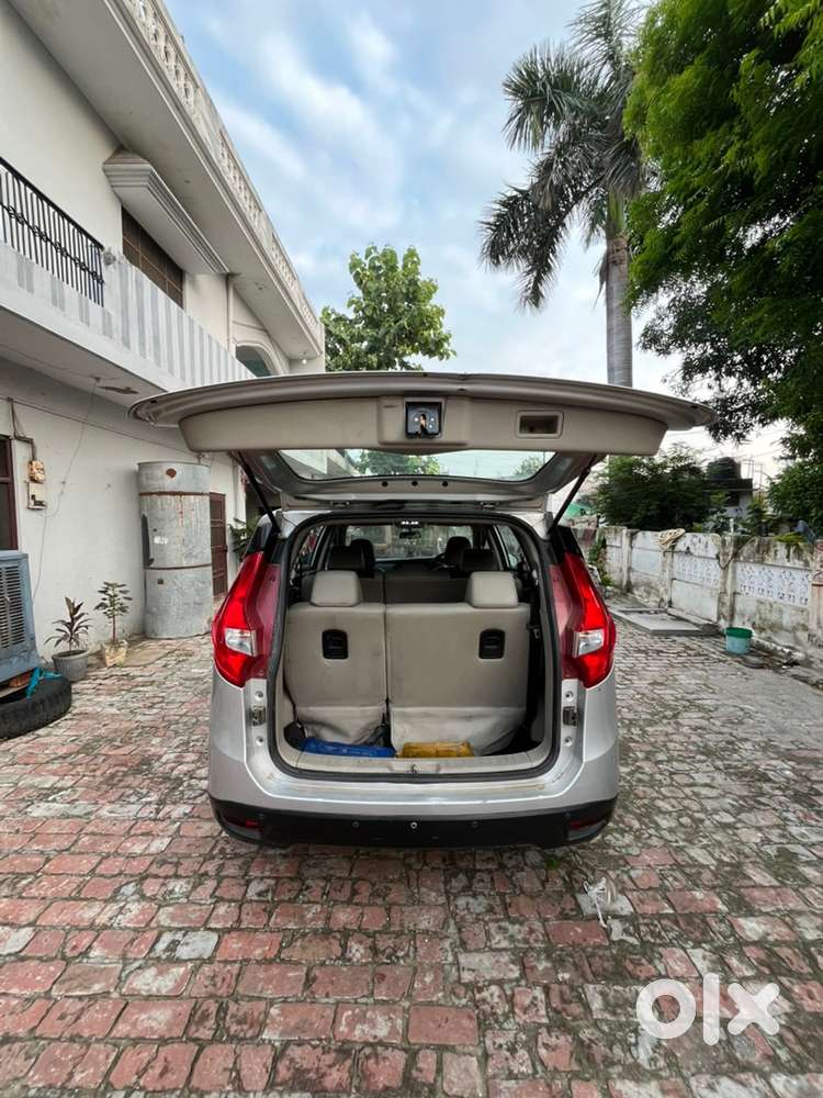 Mahindra Marazzo 2019 Diesel Well Maintained