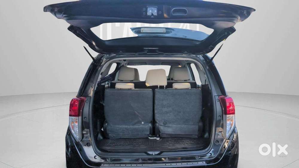 Toyota Innova Crysta 2.4 G Mt 8s, 2022, Diesel