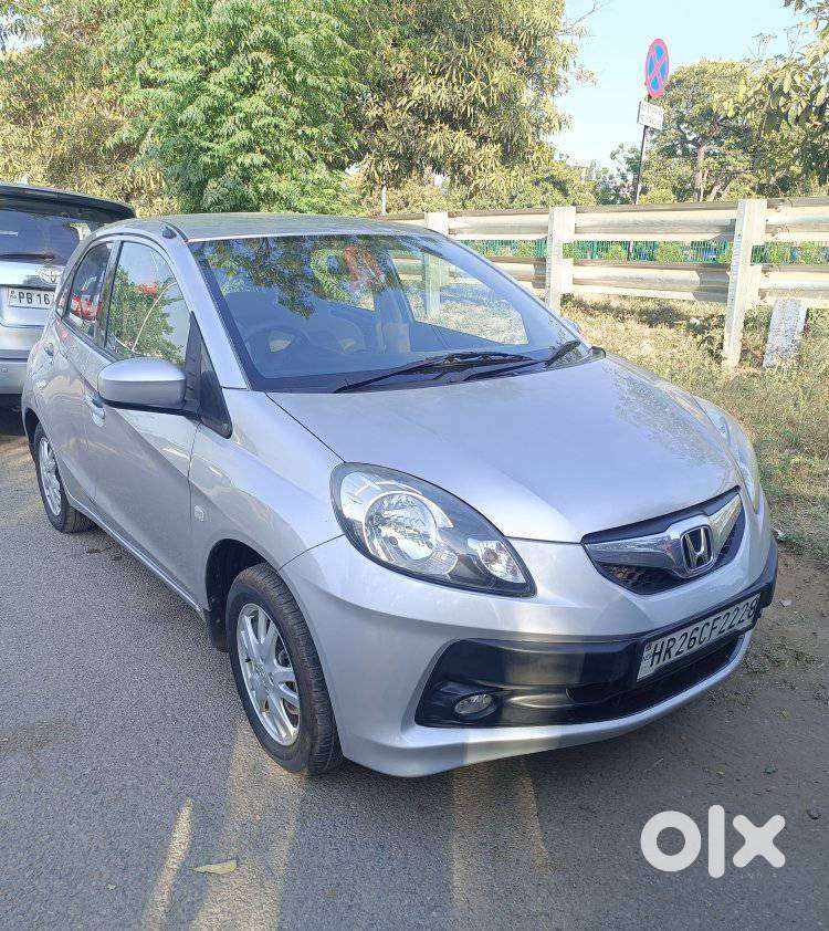Honda Brio V Automatic, 2014, Petrol