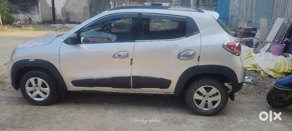 Renault Kwid Rxt 2017 Petrol Manual First Party Vi Mein