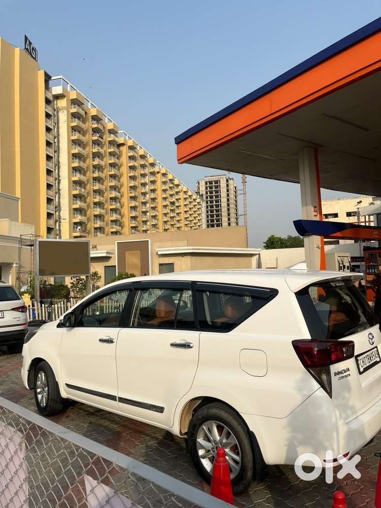 Toyota Innova Crysta 2019