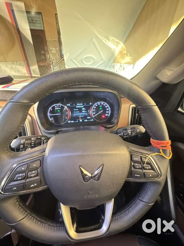 Mahindra Scorpio-n Z8 Select Petrol Manual 2025 In Showroom Condition