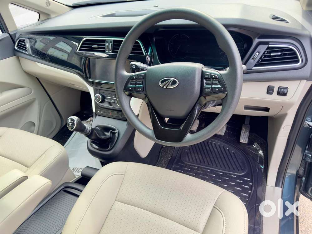 Mahindra Marazzo M8, 2019, Diesel