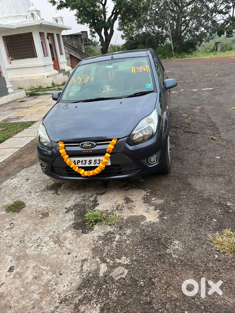 Ford Figo Petrol Manual 2011