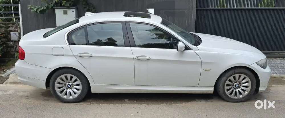 Bmw 320i 2009 Petrol 35000 Km Driven Chd Vip No Passing Till 2030