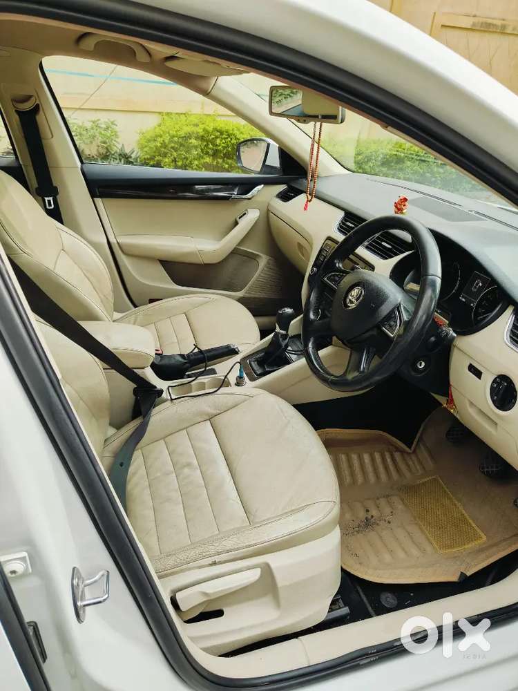 Gadi 1 Owner Jevi Condition Ma Che 2013 Owner 4 Diesel