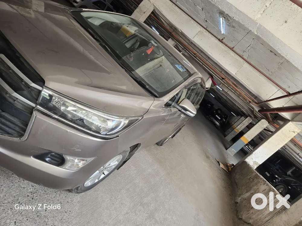 Toyota Innova Crysta 2016 Petrol Well Maintained