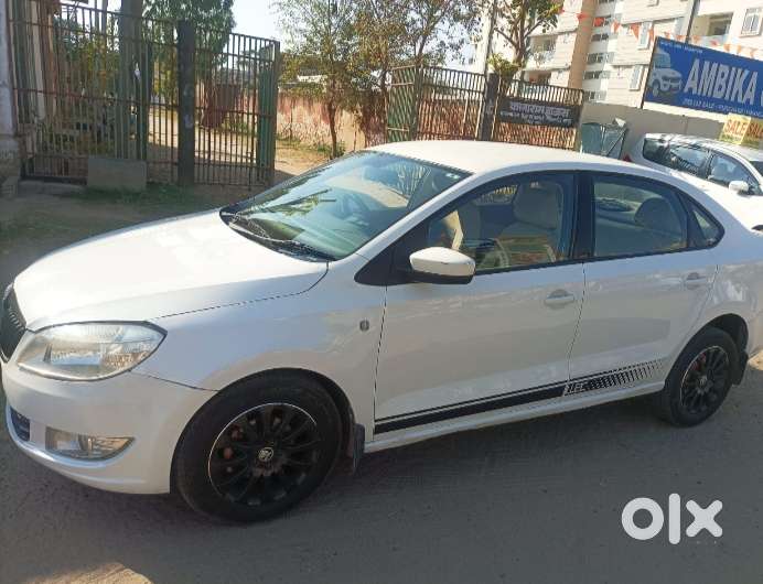 Skoda Rapid 2013-2016 1.5 Tdi Ambition With Alloy Wheel, 2016, Diese..