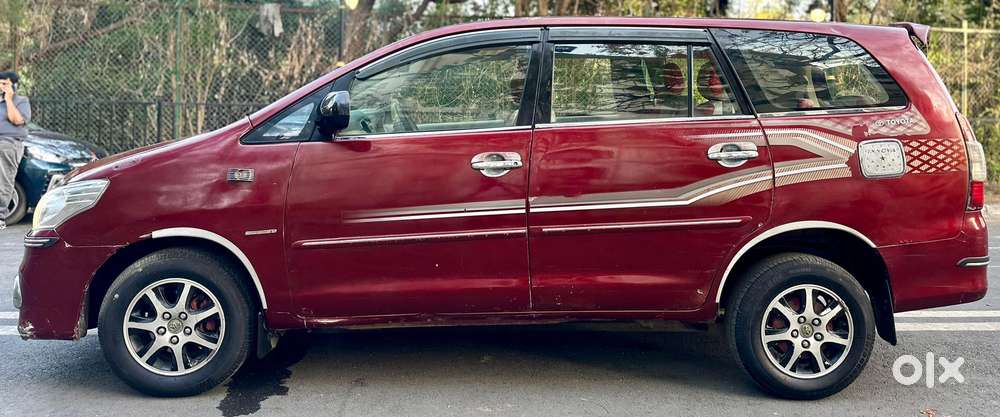 Toyota Innova 2004-2011 2.5 V Diesel 7-seater, 2005, Diesel