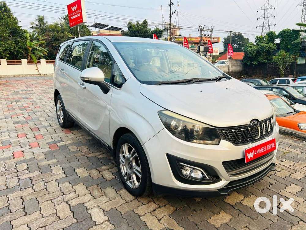 Mahindra Marazzo M8, 2018, Diesel