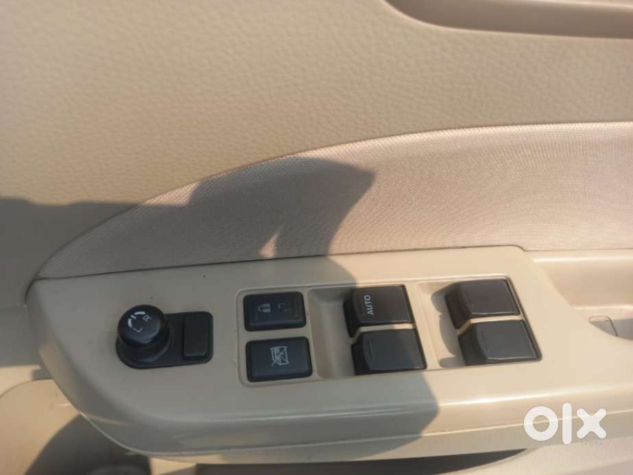 Maruti Suzuki Dzire 1.2 Zxi, 2015, Petrol