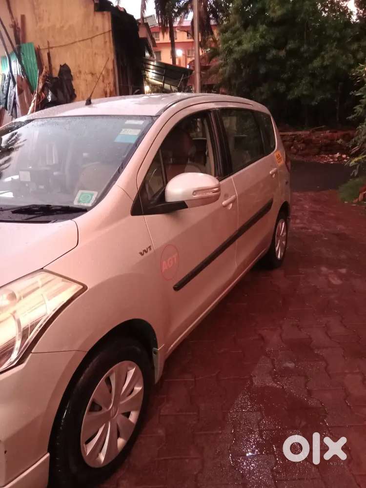 Maruti Suzuki Ertiga 2017 Petrol 119000 Km Driven