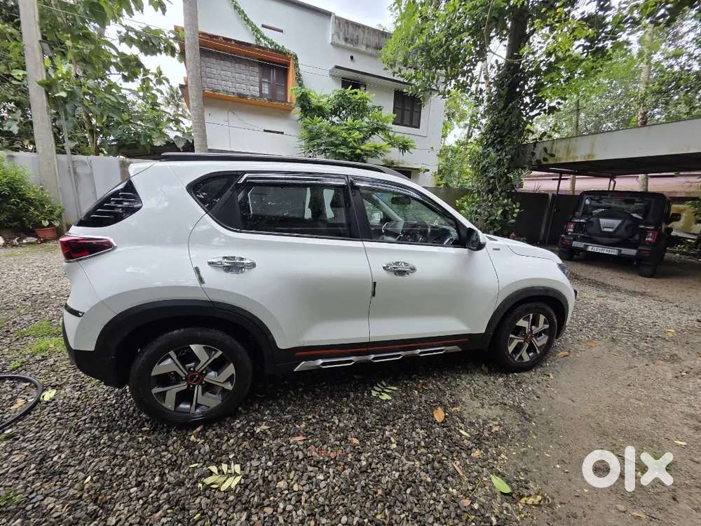 Kia Sonet Htx  Imt Anniversary Edition In White,