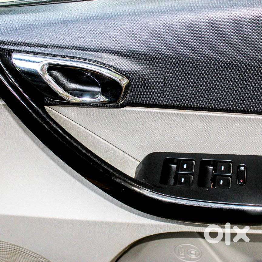 Tata Tiago 1.05 Revotorq Xz Plus Dualtone, 2016, Cng & Hybrids
