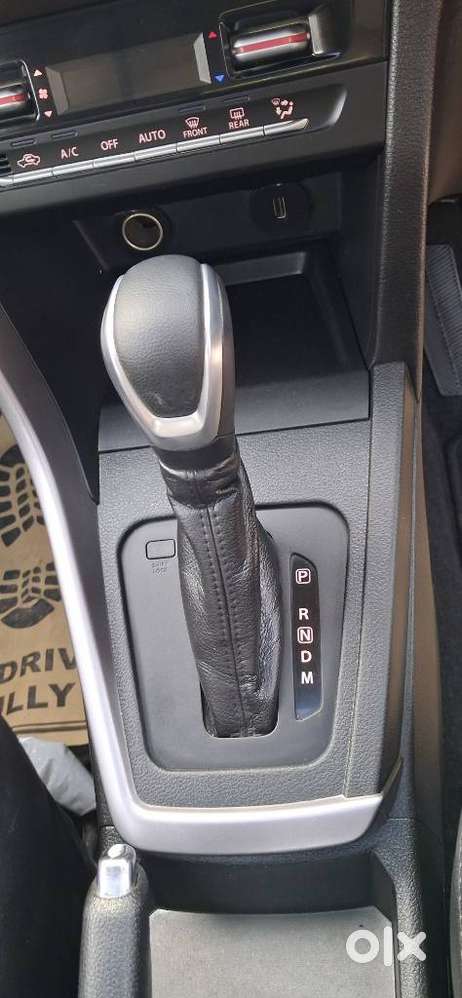 Maruti Suzuki Brezza 1.5 Zxi At Smart Hybrid, 2023, Petrol