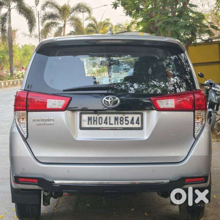 Toyota Innova Crysta 2.4 G Mt 7 Str, 2023, Diesel