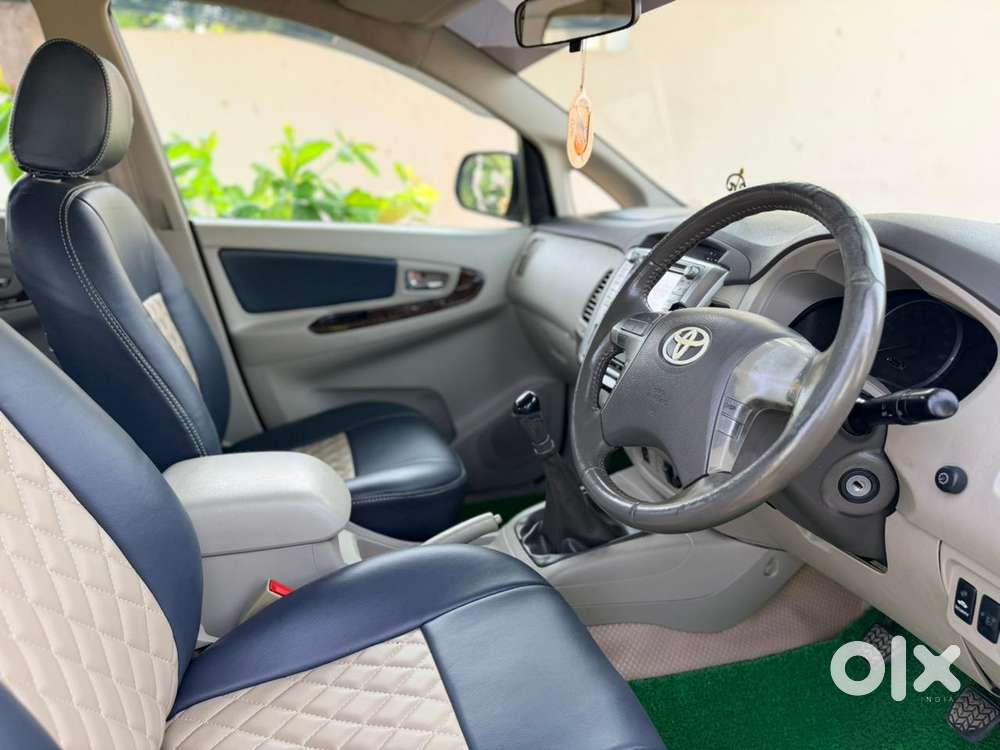 Toyota Innova 2.5 V 7 Str, 2014, Diesel