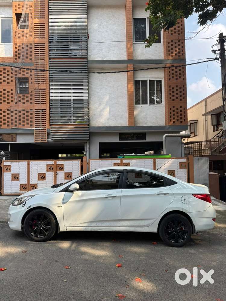 Hyundai Verna 2011 Petrol