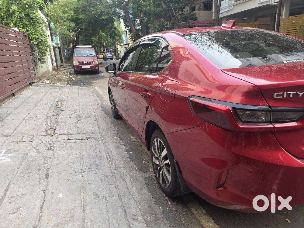Honda City V At Sunroof, 2023, Petrol