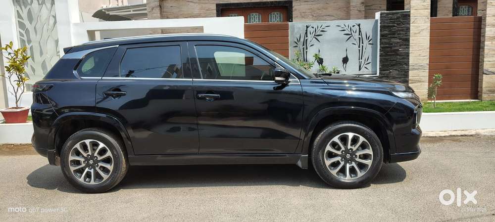 Maruti Suzuki Grand Vitara 1.5 Alpha Plus Intelligent Hybrid Ecvt, 2..