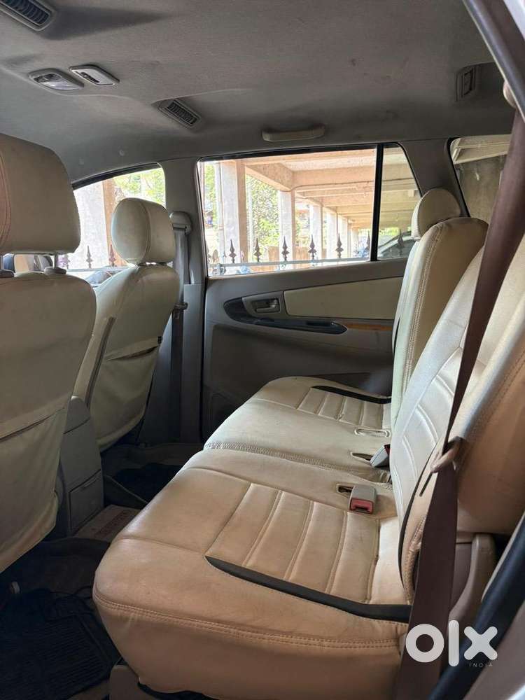 Toyota Innova 2010 Diesel 101150 Km Driven