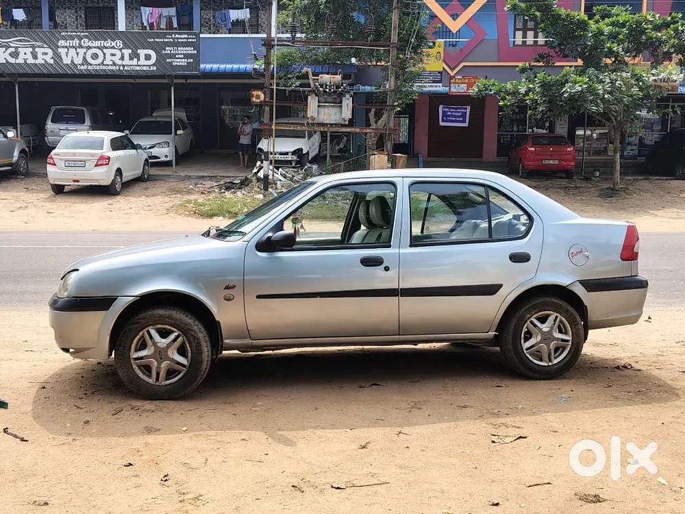 Ford Ikon 1.6 Zxi 2004