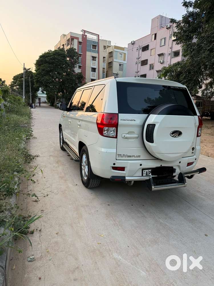 Mahindra Tuv 300 2018