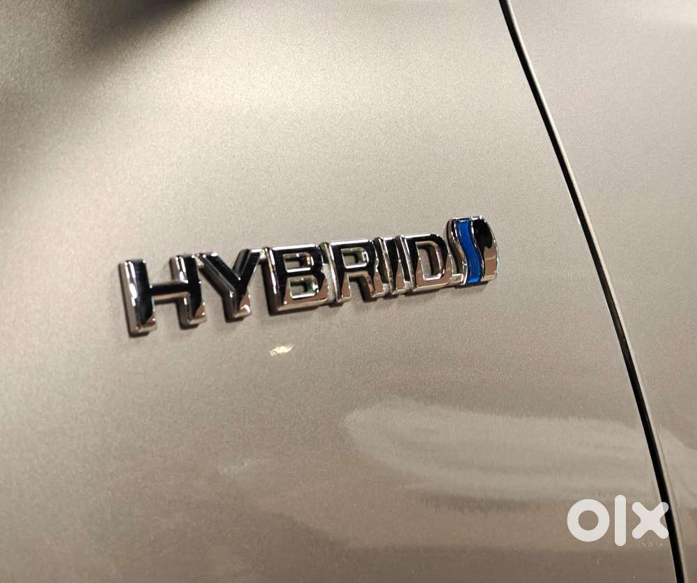Toyota Innova Hycross 2.0 Zx (o) Hybrid 7 Str, 2024, Petrol