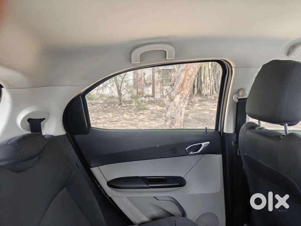 Tata Tiago 2018 Petrol 60000 Km Driven