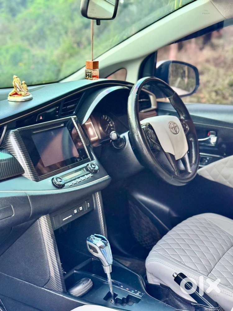 Toyota Innova Crysta 2.8 Zx At, 2016, Diesel