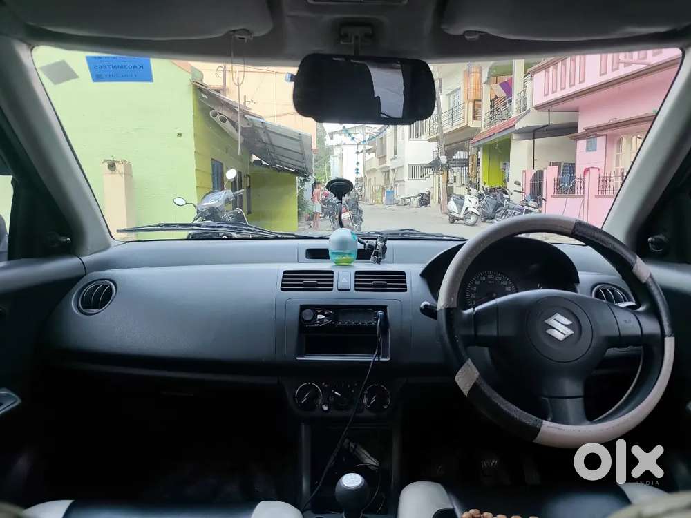 Maruti Suzuki Swift 2011